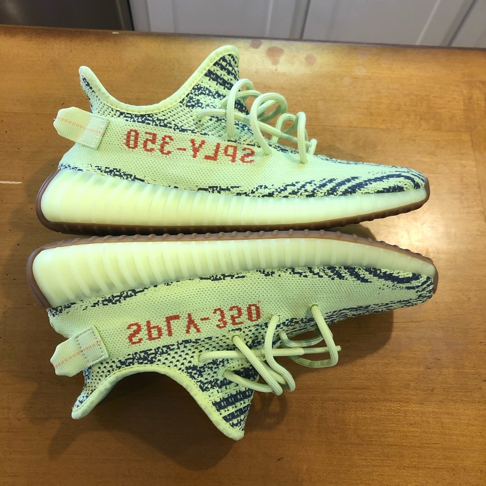 Yeezy Boost 350 V2